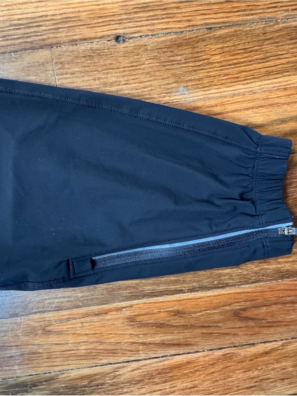 lululemon athletica Men's Black Jogger Surge pants SIZE MENS SMALL / new w/o tag - Picture 4 of 4